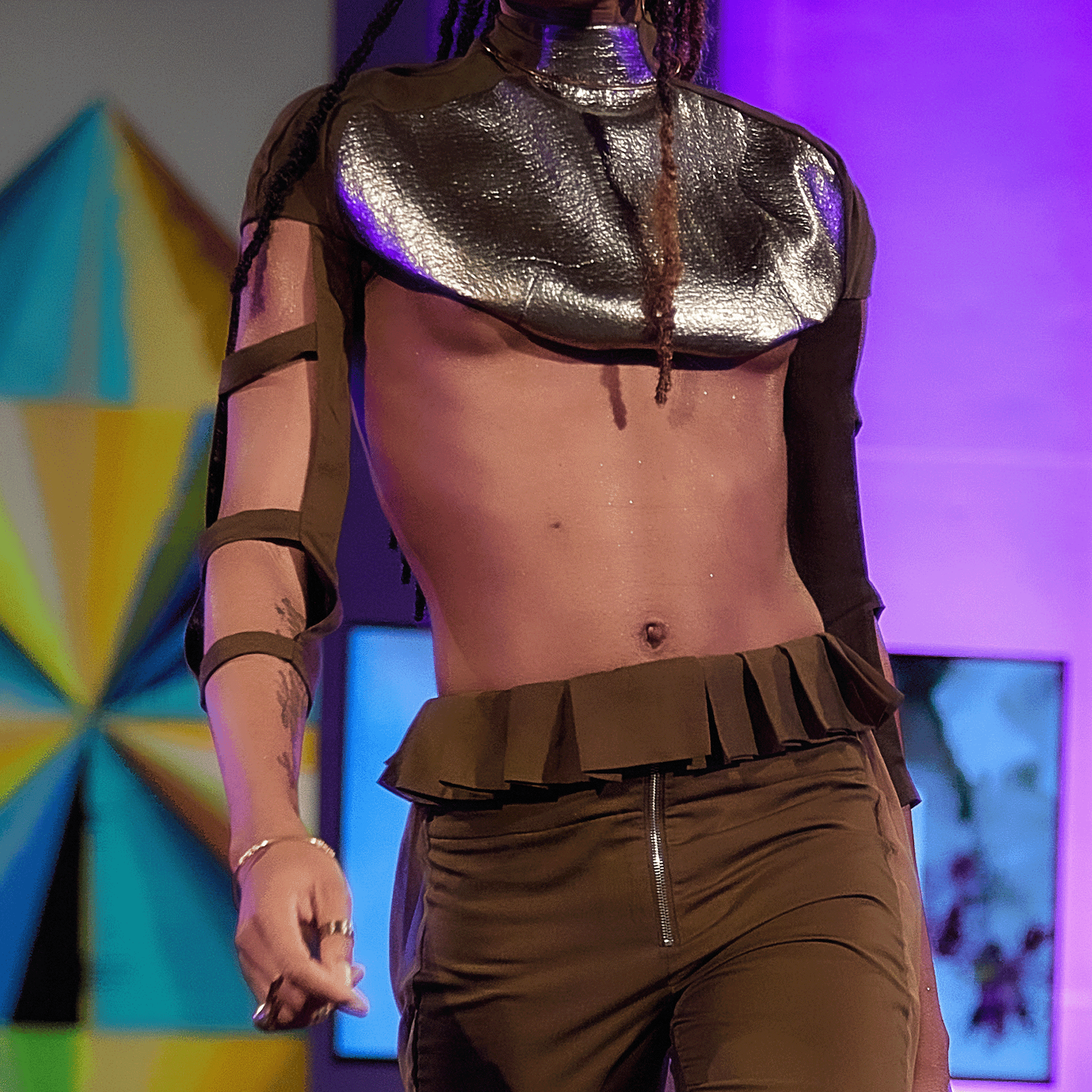 Vented Long-Sleeve Crop Top - LLESSUR NYC